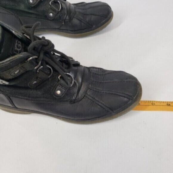 Ugg Cecile Leather Waterproof Ankle Boot Lace Up Black - Picture 13 of 14